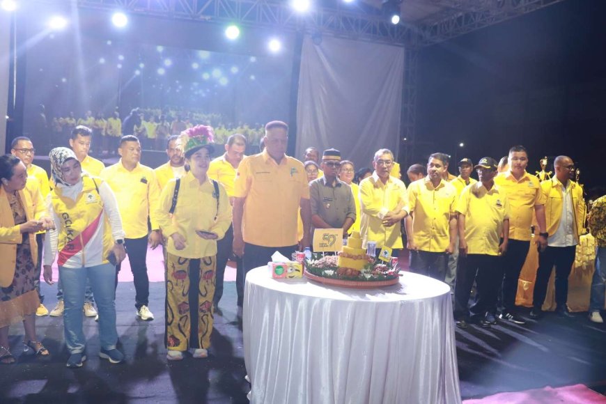 Bakar Semangat Kader Golkar Kaimana Paulus Waterpauw Kita Harus