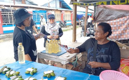 KPU Papua Barat dan KPU 7 Kabupaten Sosialisasi Pemilu di Sejumlah Pusat Keramaian