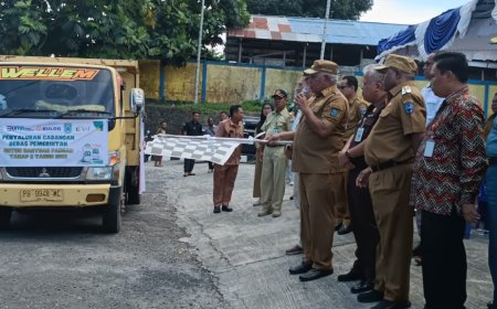 Pj Gubernur Resmikan Penyaluran 32.919 Bantuan Pangan Tahap Dua