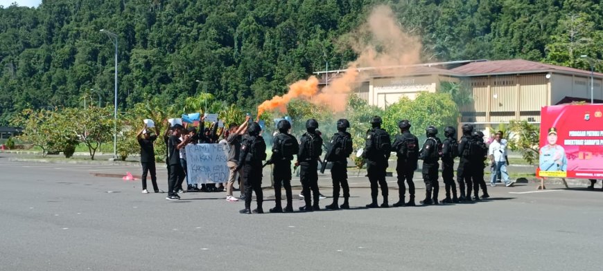 Antisipasi Gangguan Kamtibmas, Samapta Polda Papua Barat Peragakan Lima Patroli Perintis Presisi