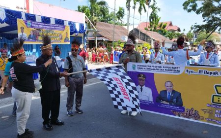 Sebanyak 90 Suku dan Paguyuban Meriahkan Pawai Budaya HUT Papua Barat ke-24