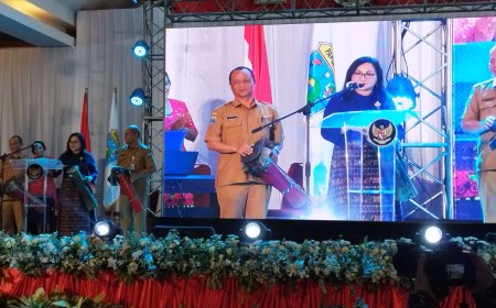 Dr Jeane Marie Tulung Buka Rakernas Bimas Kristen, LPPN, dan LPPD Se-Indonesia di Manokwari