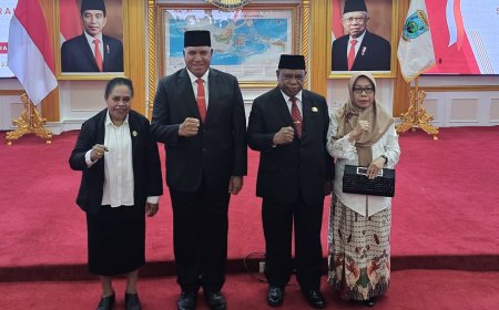 Ali Baham Temongmere Resmi Duduki Jabatan Sekda Papua Barat