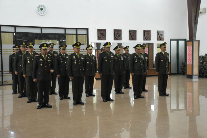 1.009 Personel Kodam Kasuari Naik Pangkat