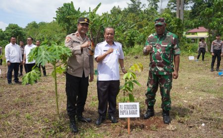 Polda Papua Barat Tanam 27 Jenis Pohon di Lingkungan SPN Manokwari