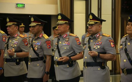 Brigjen Polisi Johnny Eddizon Isir Sah Jabat Kapolda Papua Barat