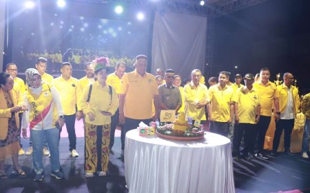 Bakar Semangat Kader Golkar Kaimana, Paulus Waterpauw: Kita Harus Menang