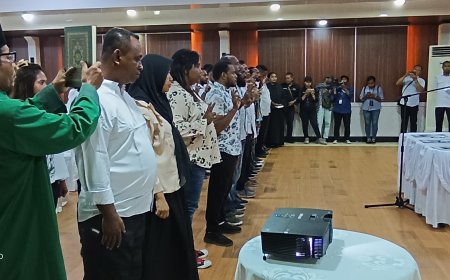 Ketua KPU Manokwari Lantik 49 Anggota KPPS Laksanakan PSU