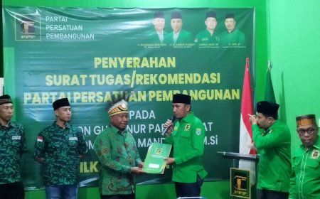 Dominggus Mandacan Terima Surat Tugas DPP PPP Sebagai Bacagub Papua Barat