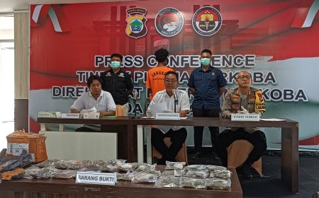Ditresnarkoba Polda Papua Barat Amankan 923 Gram Ganja di Sorong