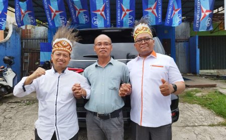 Guyub Ikaswara Manokwari, Dampingi Dua Calon Wakilnya Daftar ke Demokrat