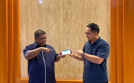 Papua Barat Terima Penghargaan di UHC Awards 2024