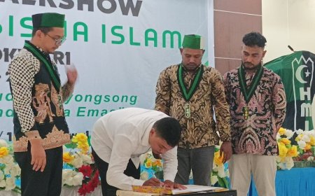 Ketum PB HMI Lantik Pengurus HMI Cabang Manokwari