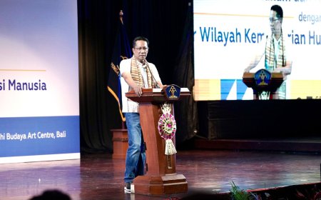 Menkumham Pesan Berikan Pelayanan Terbaik kepada Masyarakat