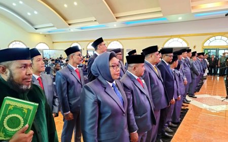 Anggota DPR Papua Barat Hasil Pemilu Legislatif 2024 Resmi Dilantik
