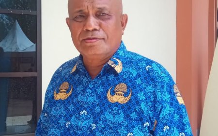 Lomba Fashion Show Upaya Tampilkan Batik Khas Papua Barat