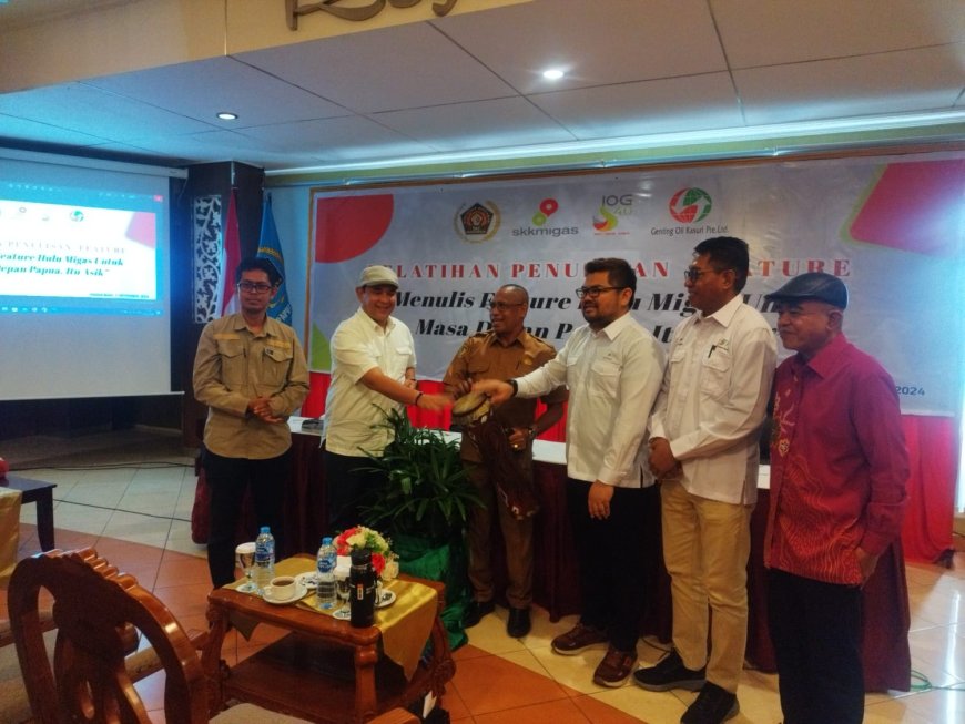 PWI dan SKK Migas Kerjasama Tingkatkan Wartawan Menulis Feature