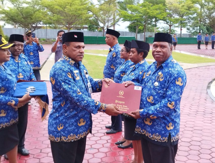 HUT Korpri, 121 ASN Papua Barat Dianugerahi Satya Karya Lencana