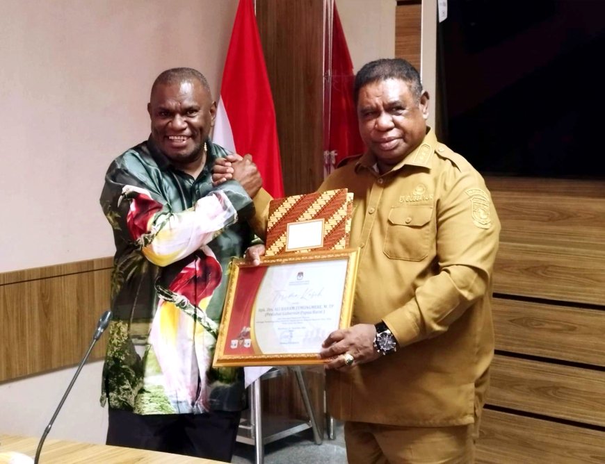 KPU Serahkan Hasil Pilkada ke Gubernur, Angka Partisipasi Papua Barat Turun Dibanding Pileg