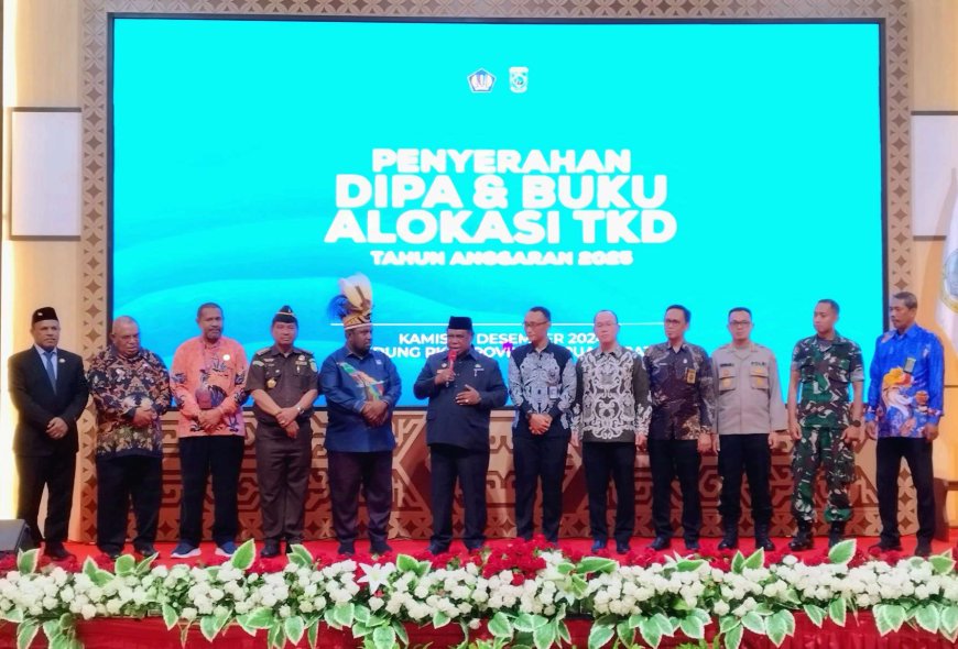 Penyerahan DIPA dan Daftar Alokasi TKD APBN 2025, Pj Gubernur Ali Baham: Pengelolaannya Wajib Efisien dan Optimal