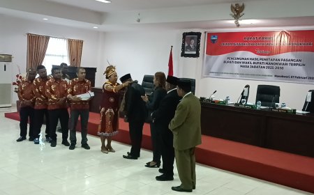 KPU Manokwari Serahkan Hasil Putusan Pilkada ke DPRK
