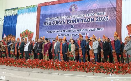 Bupati Manokwari Kukuhkan IKKB Manokwari Periode 2025-2030