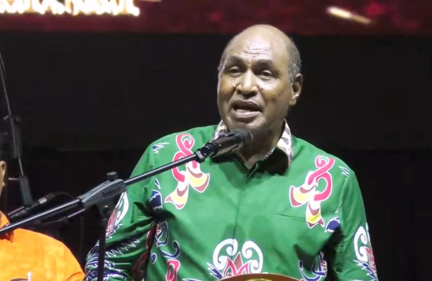 Mola Ajak Masyarakat Dukung Gubernur dan Bupati Bangun Masyarakat dan Daerah