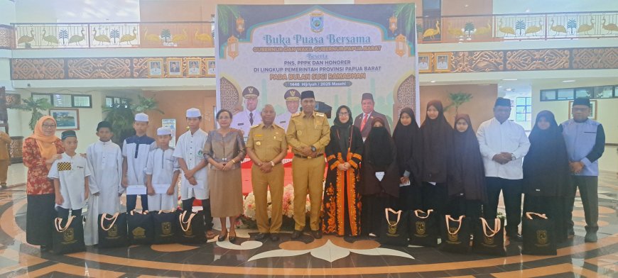 Pemerintah Papua Barat Buka Puasa Bersama, Santuni Santri dan Anak Yatim