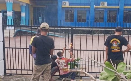 Sisa Tagihan Belum dibayar, Kontraktor Las Pintu Masuk Kantor Disdik Papua Barat