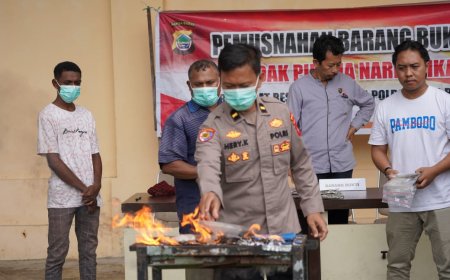 Polda Papua Barat Musnahkan BB Narkoba Jenis Ganja 353,99 Gram