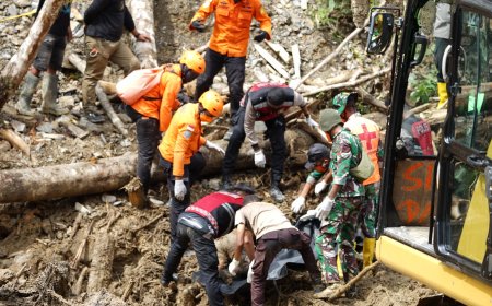 Polres Pegaf dan SAR Siaga Pasca Pencarian Korban Bencana di Kampung Jim