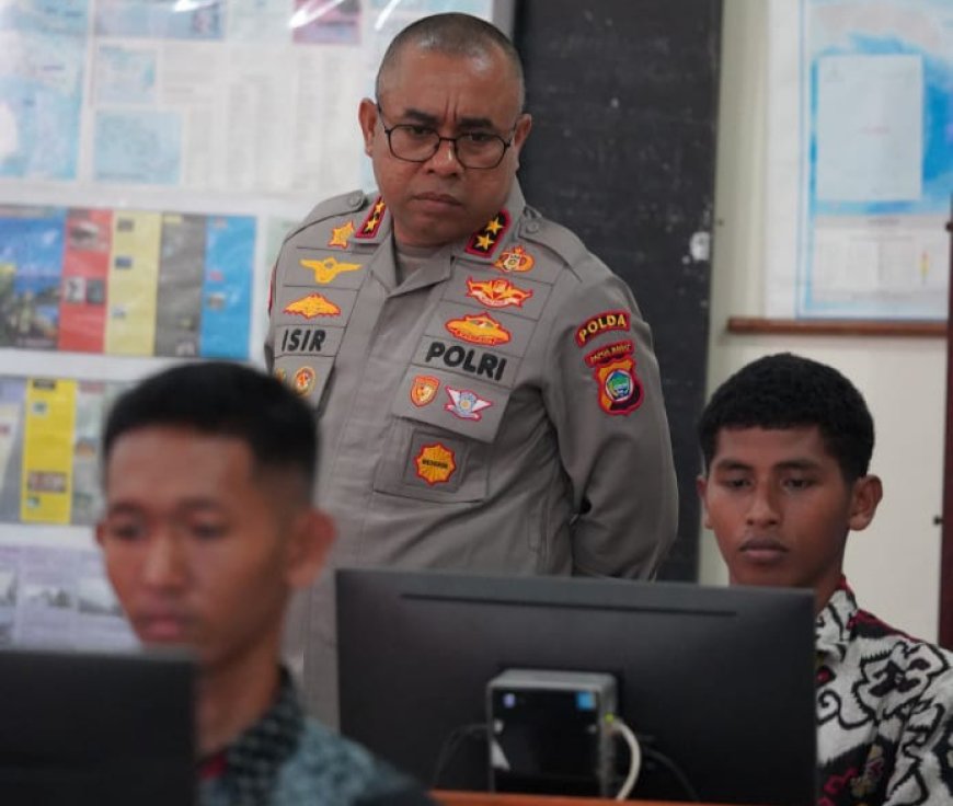 Kapolda Papua Barat Tinjau Tes CAT Akademik Penerimaan Bintara Polri 2025
