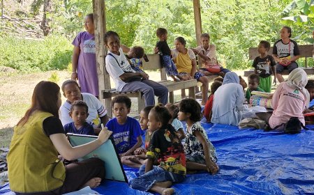 Kolaborasi PW IPPNU, Buddha Tzu Chi dan Pemuda IKASWARA Gelar Aktivitas Belajar di Rumah Baca Saukori