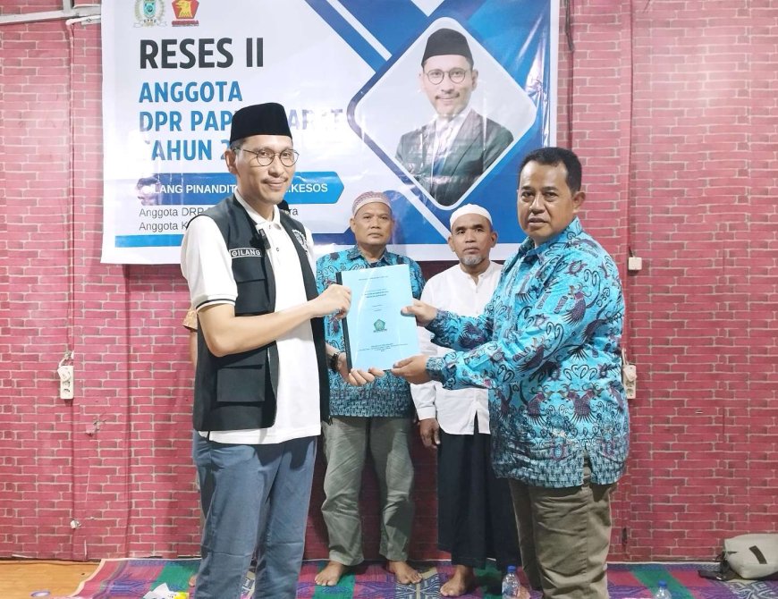 Gilang Pinandito Terima Proposal Penyelesaian Sekretariat Saat Reses Bersama Warga Paguyuban Sragen