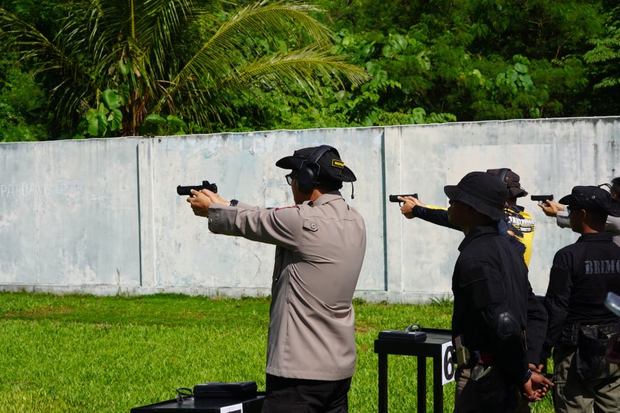 Sambut Hari Bhayangkara ke-79, Polda Papua Barat Gelar Lomba Menembak
