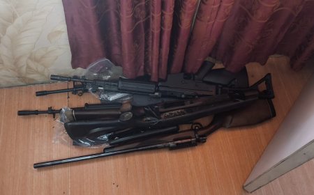 Polda Papua Barat Serahkan Tersangka Kepemilikan Senpi Ilegal ke Kejari Manokwari