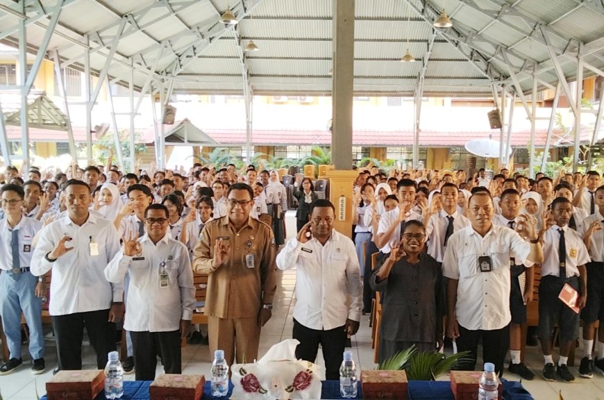 200 Siswa SMAN 1 Manokwari Ikuti Penguatan Kapasitas Ham Bertajuk 'Bullying Dalam Kapasitas Ham'