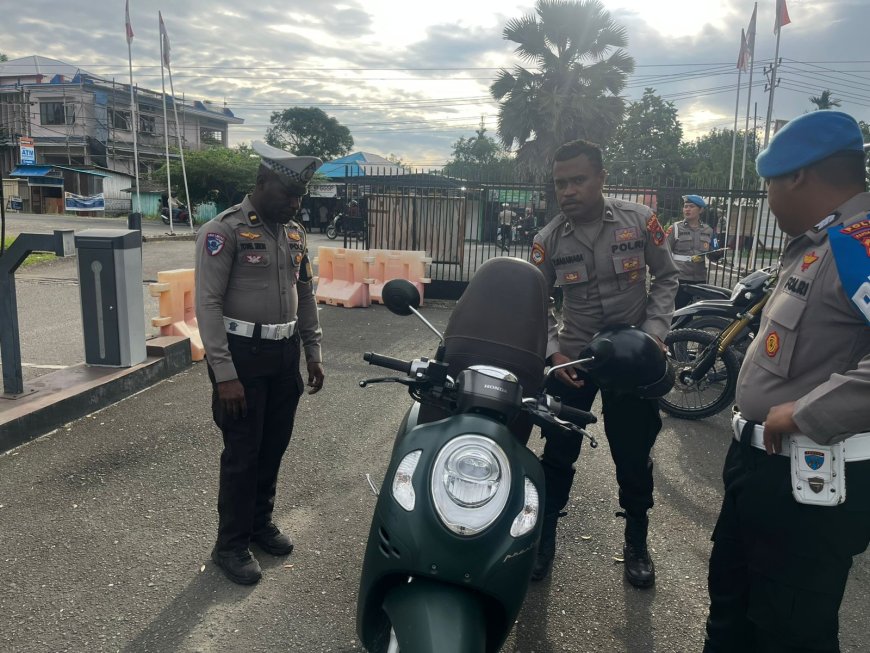 Operasi Patuh Mansinam, Polda Papua Barat Pemeriksaan Kelengkapan Kendaraan Personel