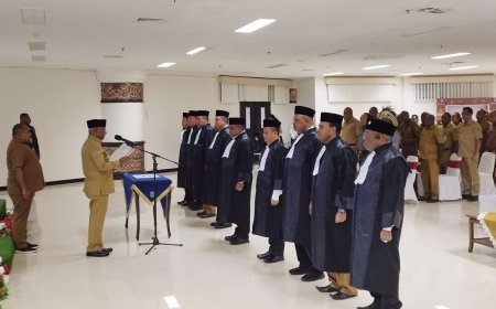 Gubernur Papua Barat Kukuhkan Majelis TPTGR dan Kode Etik