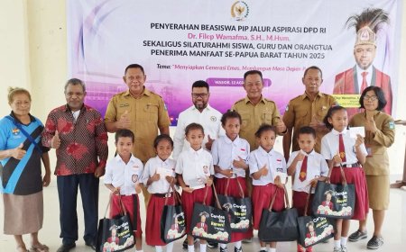 Wabup Wondama Alex Marani Apresiasi Perhatian Filep Wamafma Untuk Dunia Pendidikan