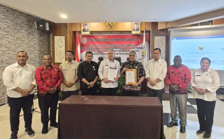Bapemperda dan Kanwil Kemenkum Papua Barat Harmonisasi Raperdasi Keuangan Administratif DPR