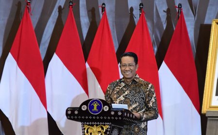 Kemenkum Akan Beri Beasiswa Sekolah Kedinasan Ketiga Paskibraka Papua Barat Daya