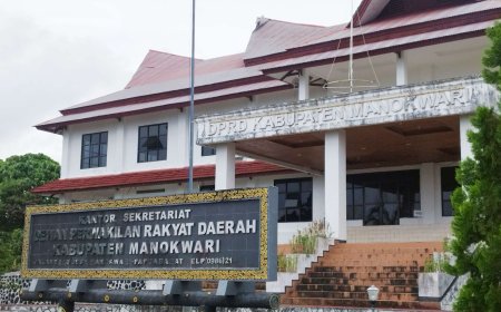 Anggota DPRK Manokwari Minta Dinas PU Segera Kerjakan Rehab Kantor DPR