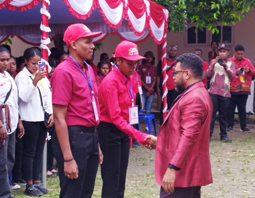 Buka PKKMB STIH Manokwari, Pesan Filep Wamafma Jangan Kecewakan Orang Tua