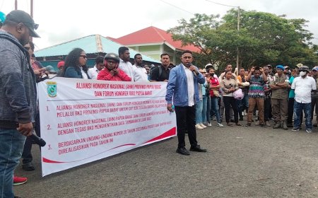 Forum Honorer Papua Barat Gelar Aksi Orasi Keliling dan Palang Kantor BKD Tuntut Kejelasan Proses 1.002
