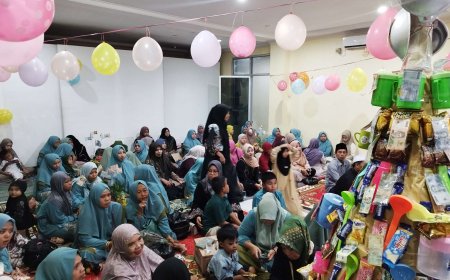 Tradisi Rebutan Warnai Maulid Nabi Muhammad SAW Warga Madura di Manokwari