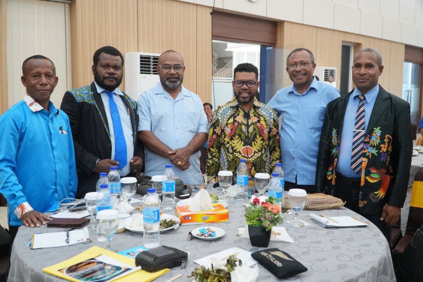 Konferensi Menyongsong 1 Abad Nubuat ISK Sinode GKI, Filep Wamafma Ungkap 4 Hal ke Para Pemuka GKI