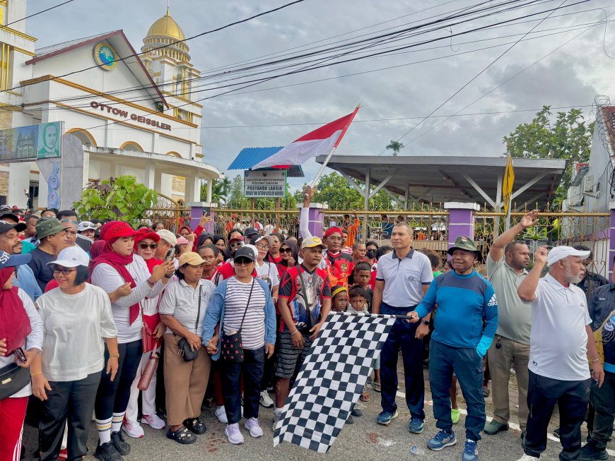 Suku Besar Arfak Dan Mananwir Byak Bar Mnukwar Jalan Santai Bersama