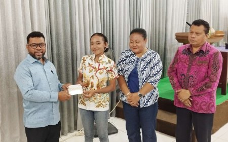 Sebanyak 99 Mahasiswa UNCRI Terima Beasiswa PIP Aspirasi Filep Wamafma