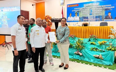 Gubernur Dominggus Buka Sosialisasi Izin Usaha Berbasis Resiko dan Penertiban NIB